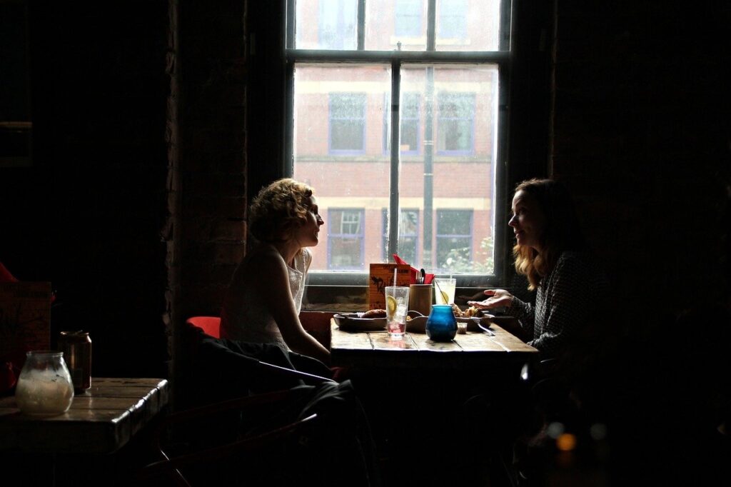 conversation, restaurant, pair-1077974.jpg